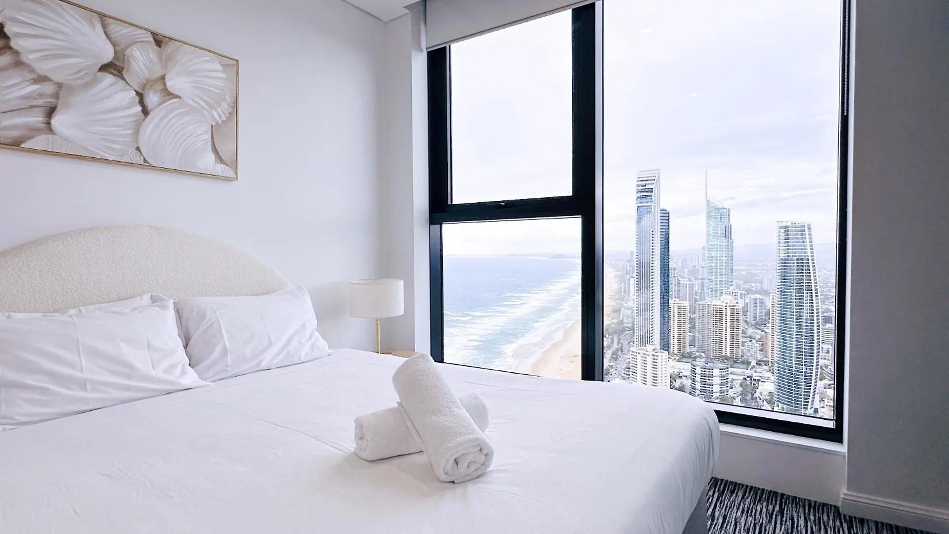 Oceanfront Serenity 2Beds Ocean View Apt Gold Coast